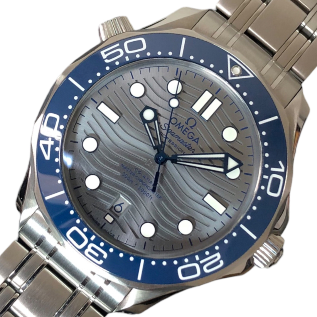 OMEGA(オメガ)の　オメガ OMEGA シーマスター ダイバー300M マスタークロノメーター 210.30.42.20.06.001 グレー文字盤 ステンレス メンズ 腕時計 メンズの時計(その他)の商品写真