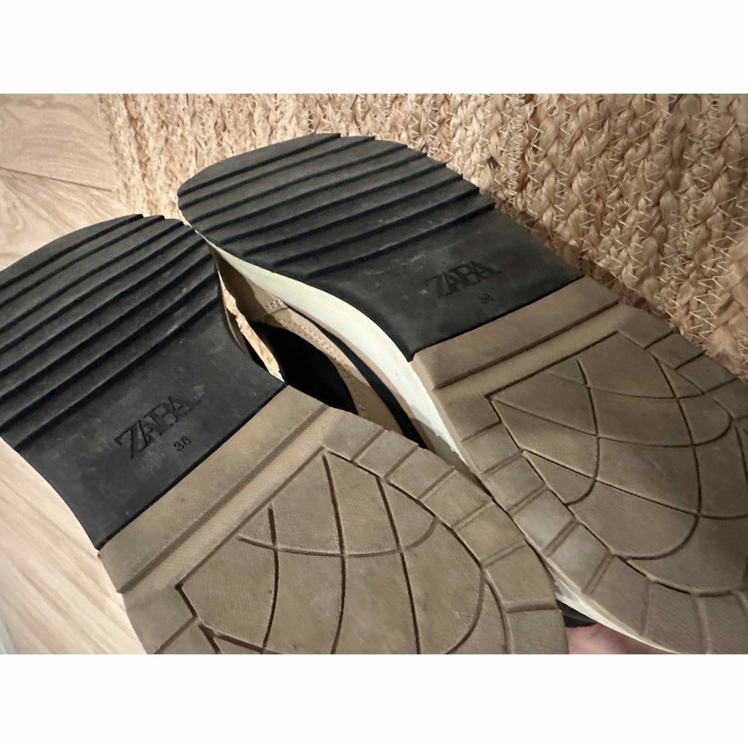 ZARA(ザラ)の【処分値下げ】ZARA スニーカー　 レディースの靴/シューズ(スニーカー)の商品写真