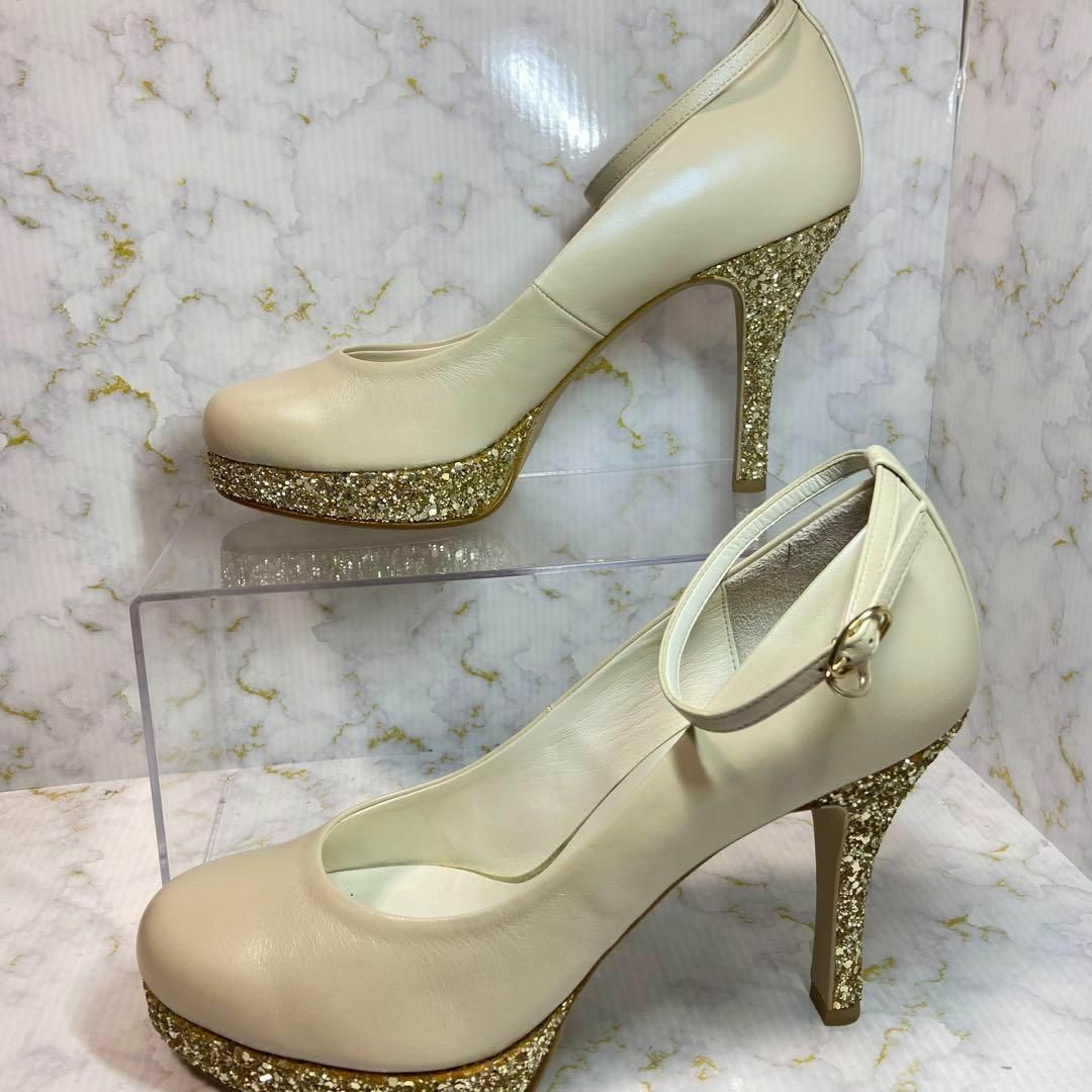 ✨グリッター付✨極美品 DIANAダイアナ ホワイトカラー 23.5cm