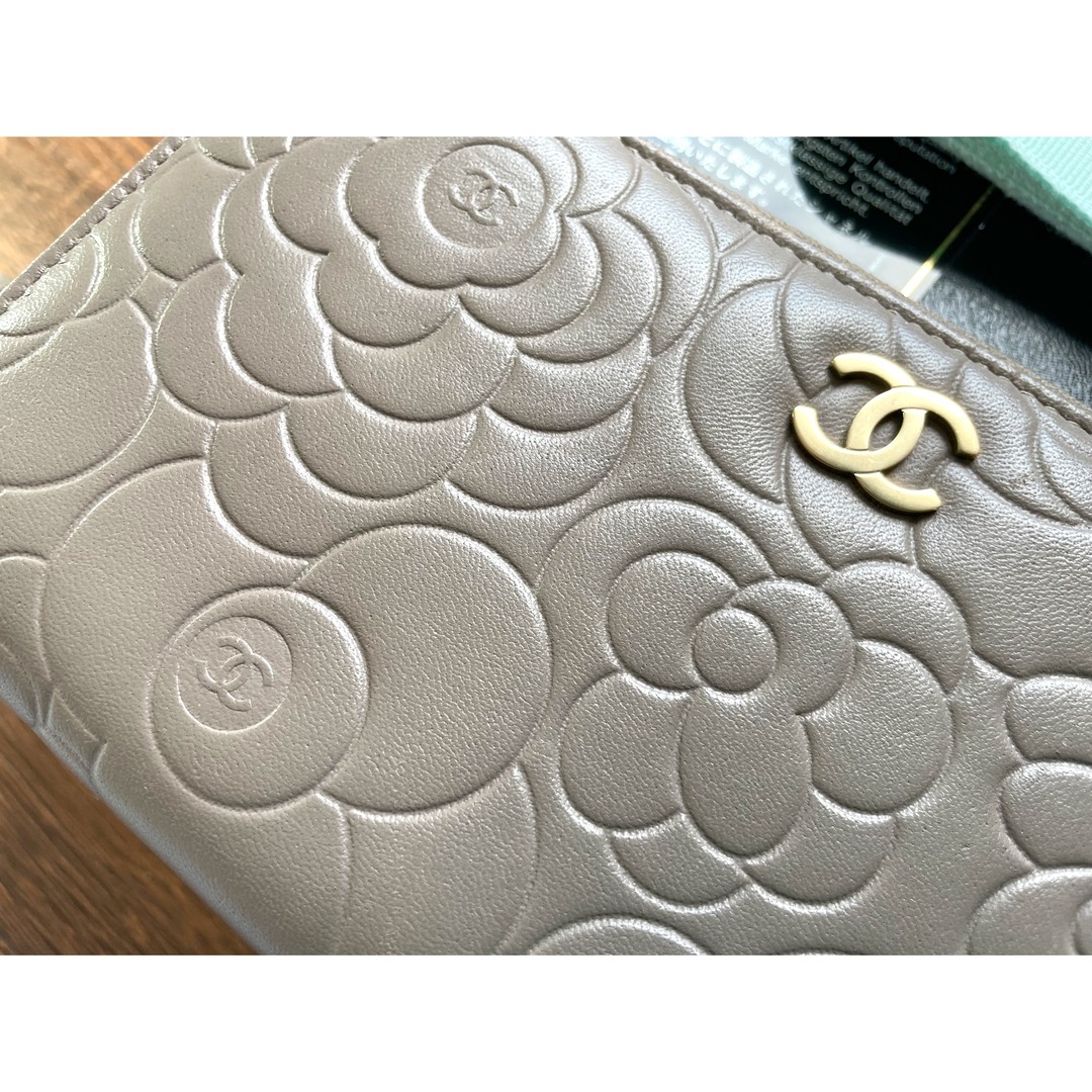 シャネルCHANEL カメリア 長財布 ロングウォレット グレージュ