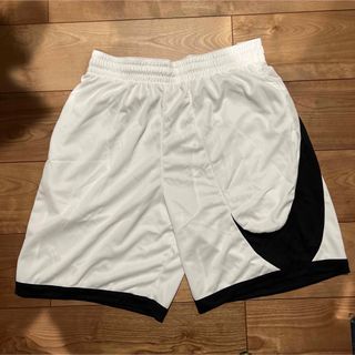 ナイキ(NIKE)のNIKE バスパン　XXL 新品未使用(ショートパンツ)