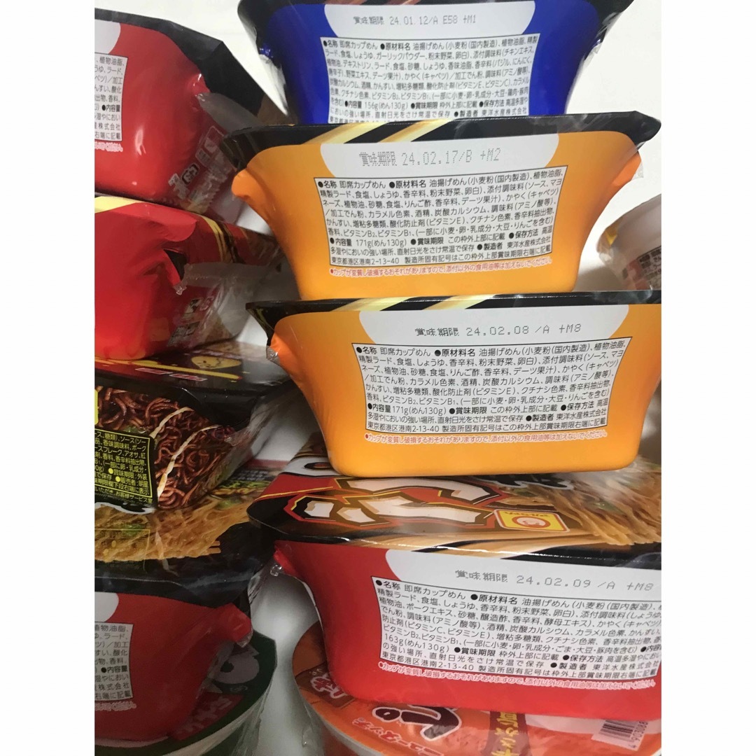 大量の通販　インスタント食品　kurokuro0615's　カップ麺　カップラーメン　by　詰め合わせ　shop｜ラクマ