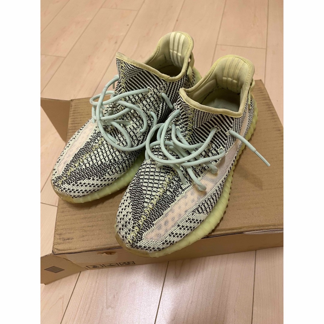 アディダス イージーブースト350 V2 イーズリール　yeezy  メンズの靴/シューズ(スニーカー)の商品写真