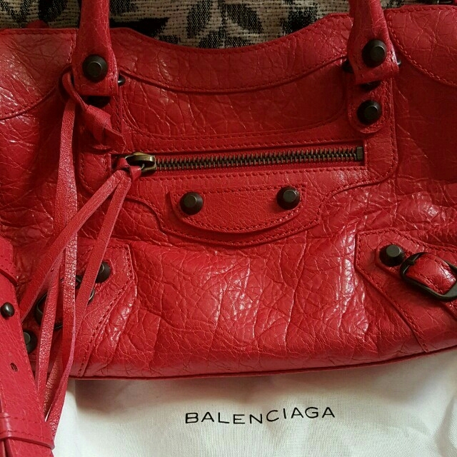 輝く高品質な Balenciaga 専用です。BALENCIAGA ミニシティ