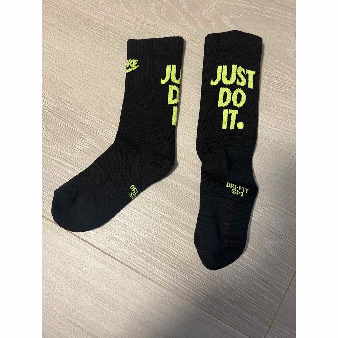 NIKE(ナイキ)の(ここの様専用)NIKE 靴下　23〜25㎝(M) 2点セット レディースのレッグウェア(ソックス)の商品写真