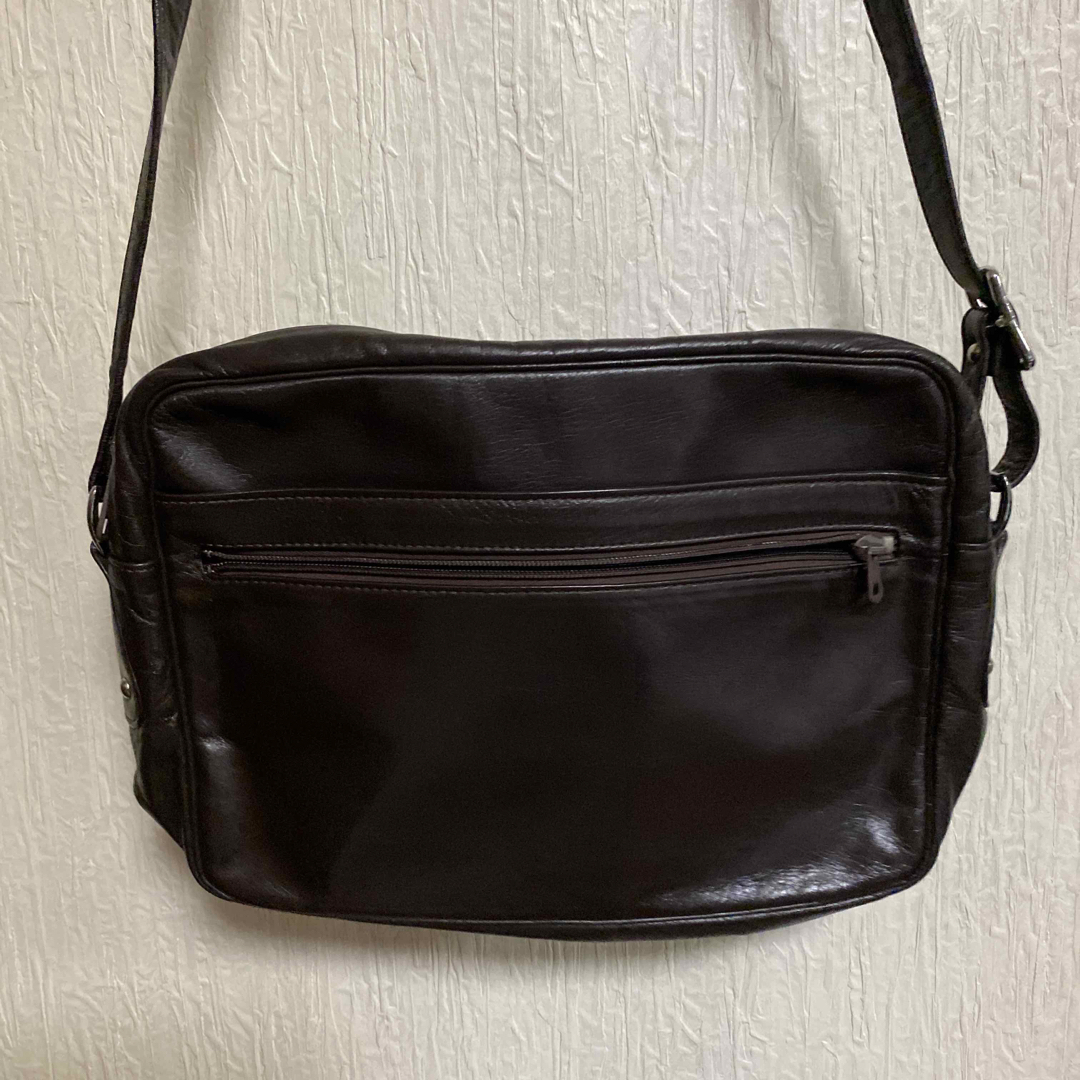 ダークブラウンショルダーバッグ(たぶん未使用、実家保管品) メンズのバッグ(ショルダーバッグ)の商品写真
