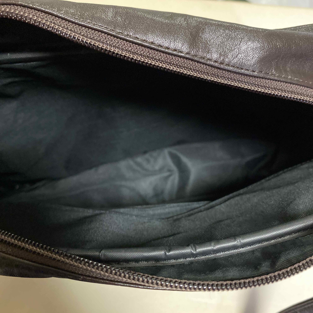 ダークブラウンショルダーバッグ(たぶん未使用、実家保管品) メンズのバッグ(ショルダーバッグ)の商品写真