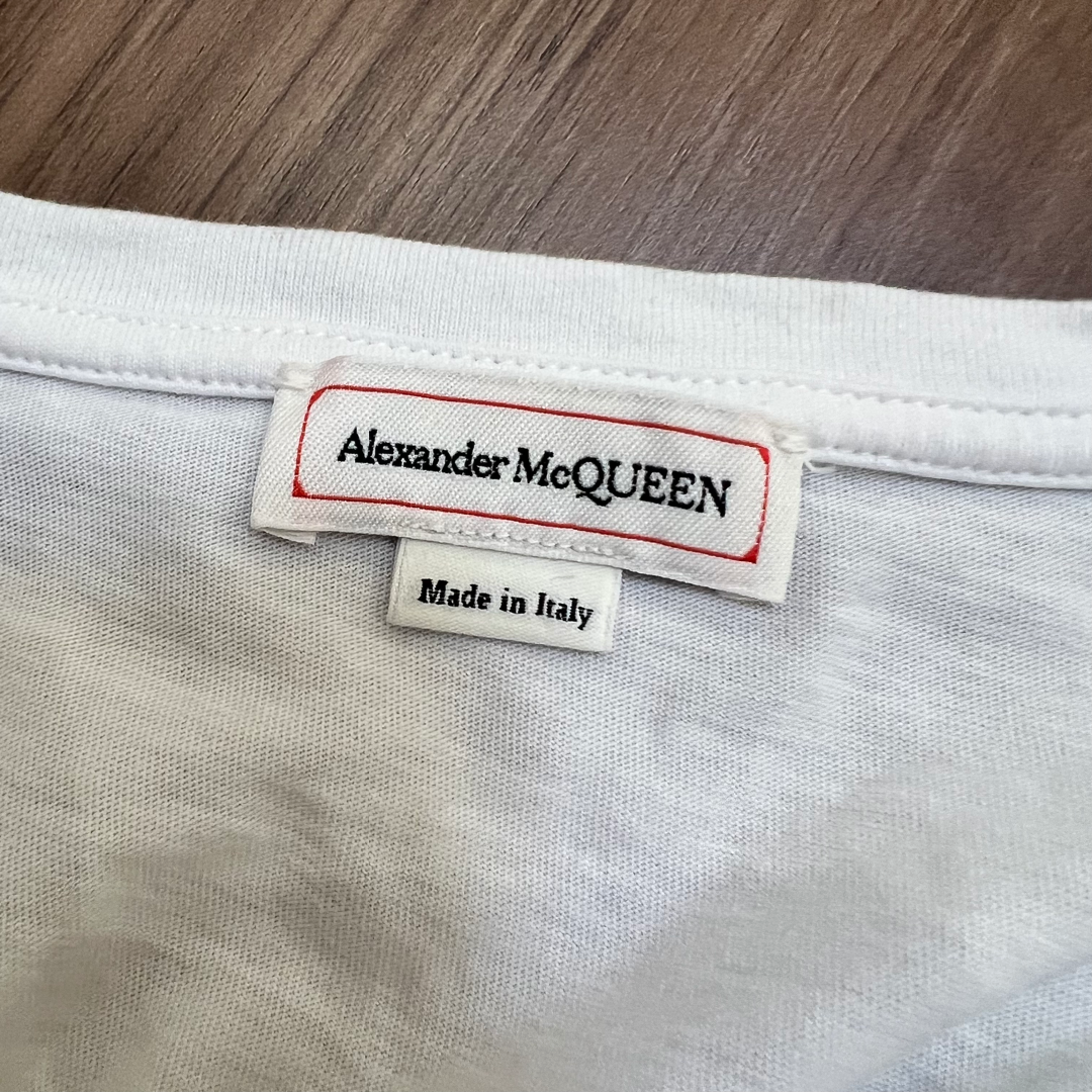 Alexander McQueen(アレキサンダーマックイーン)のAlexander McQUEEN メンズ Tシャツ 白 スカルプリント L メンズのトップス(Tシャツ/カットソー(半袖/袖なし))の商品写真