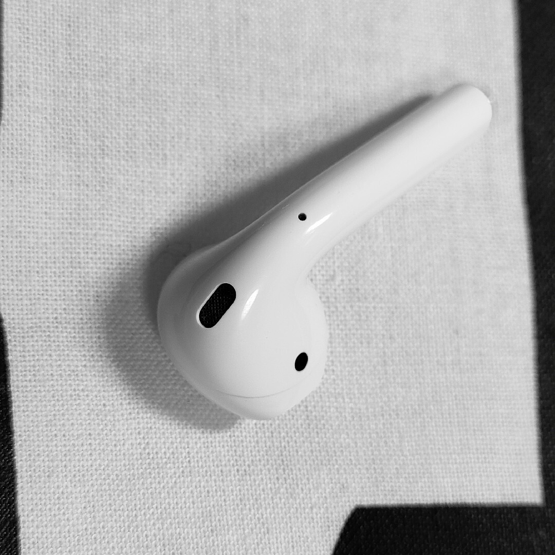 Apple - Apple AirPods 2世代 片耳 L 片方 左耳 659の通販 by Hana ...