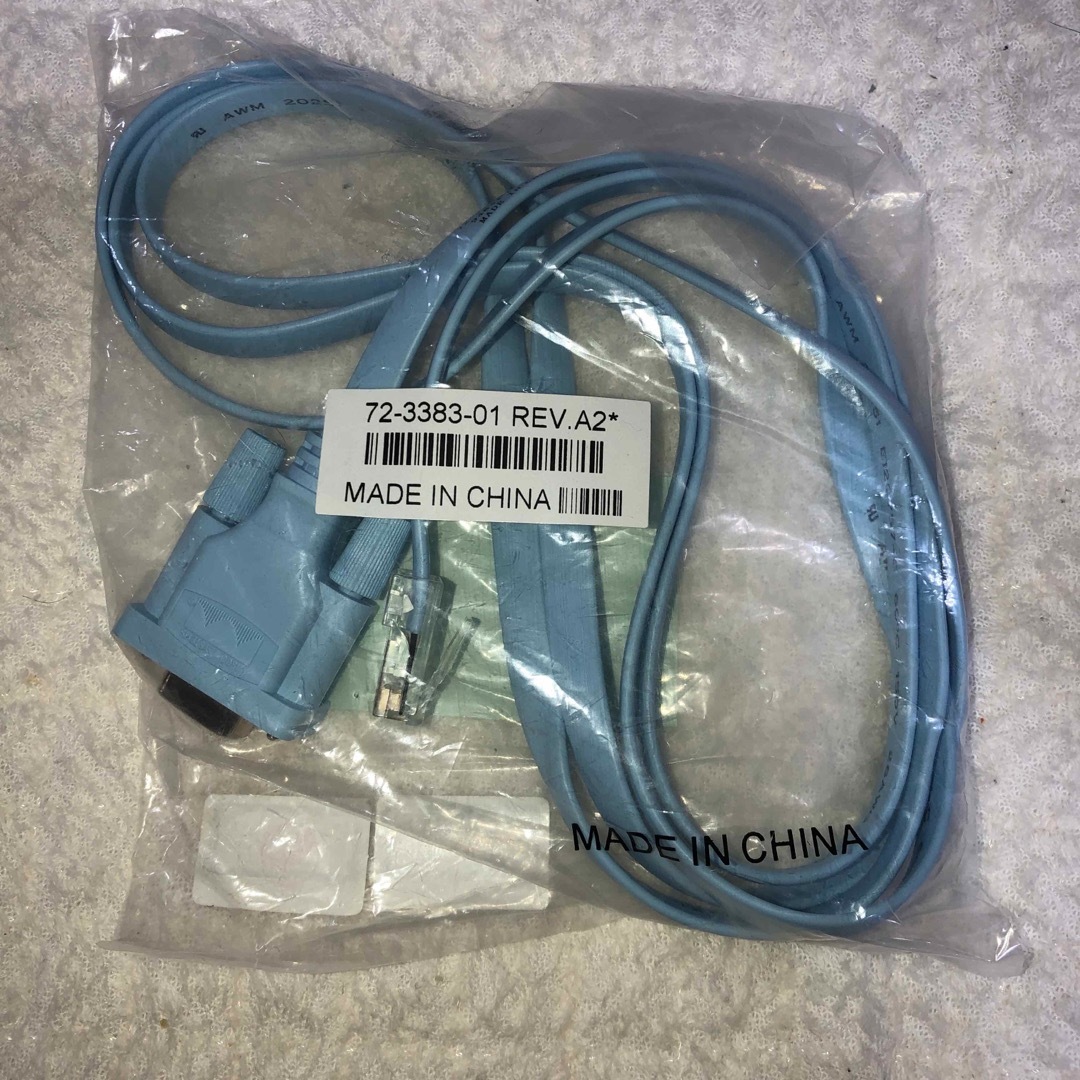 ヤマハ(ヤマハ)のCisco コンソールケーブル RJ-45 DB-9 シリアルケーブル スマホ/家電/カメラのPC/タブレット(PC周辺機器)の商品写真