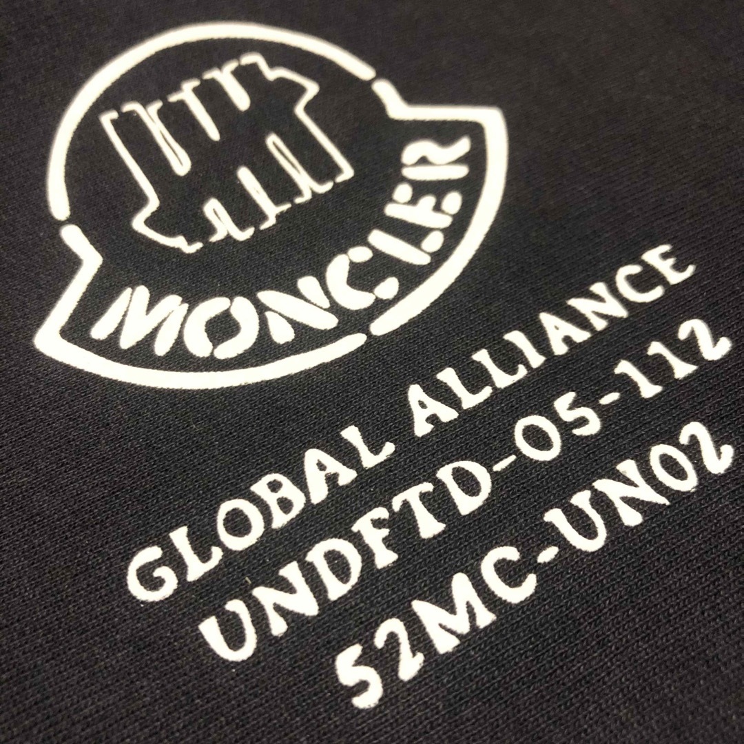 MONCLER(モンクレール)の未使用タグ付き MONCLER モンクレール パーカー ビック ロゴ入り メンズのトップス(パーカー)の商品写真