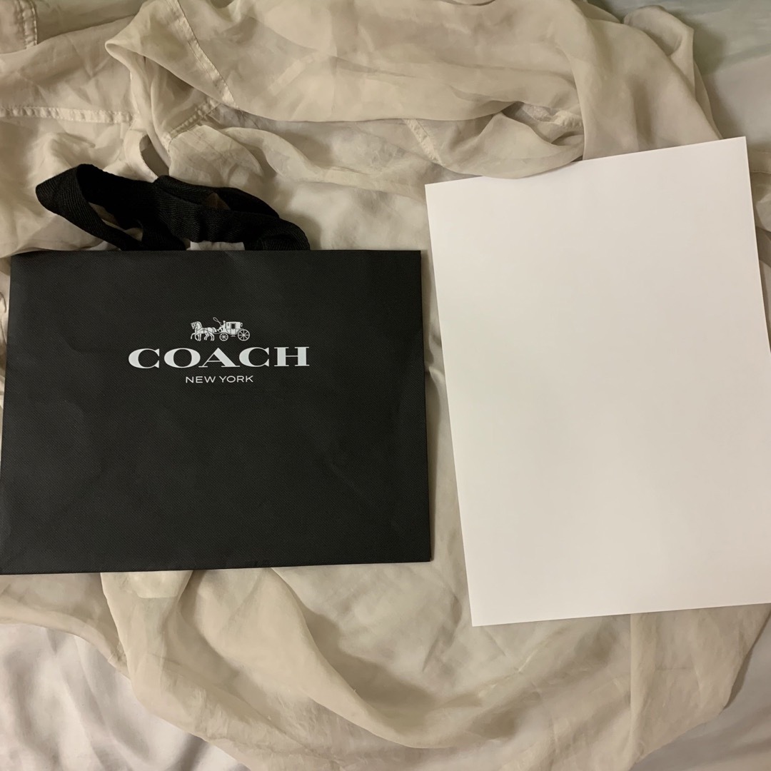 COACH(コーチ)のコーチ紙袋 レディースのバッグ(ショップ袋)の商品写真