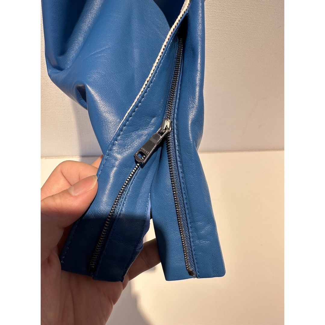 Gucci - 美品❗️ GUCCI 48 サイドライン ロゴ レザートラックパンツの
