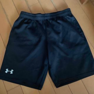 アンダーアーマー(UNDER ARMOUR)のアンダーアーマー  ハーフパンツ　yxl(パンツ/スパッツ)