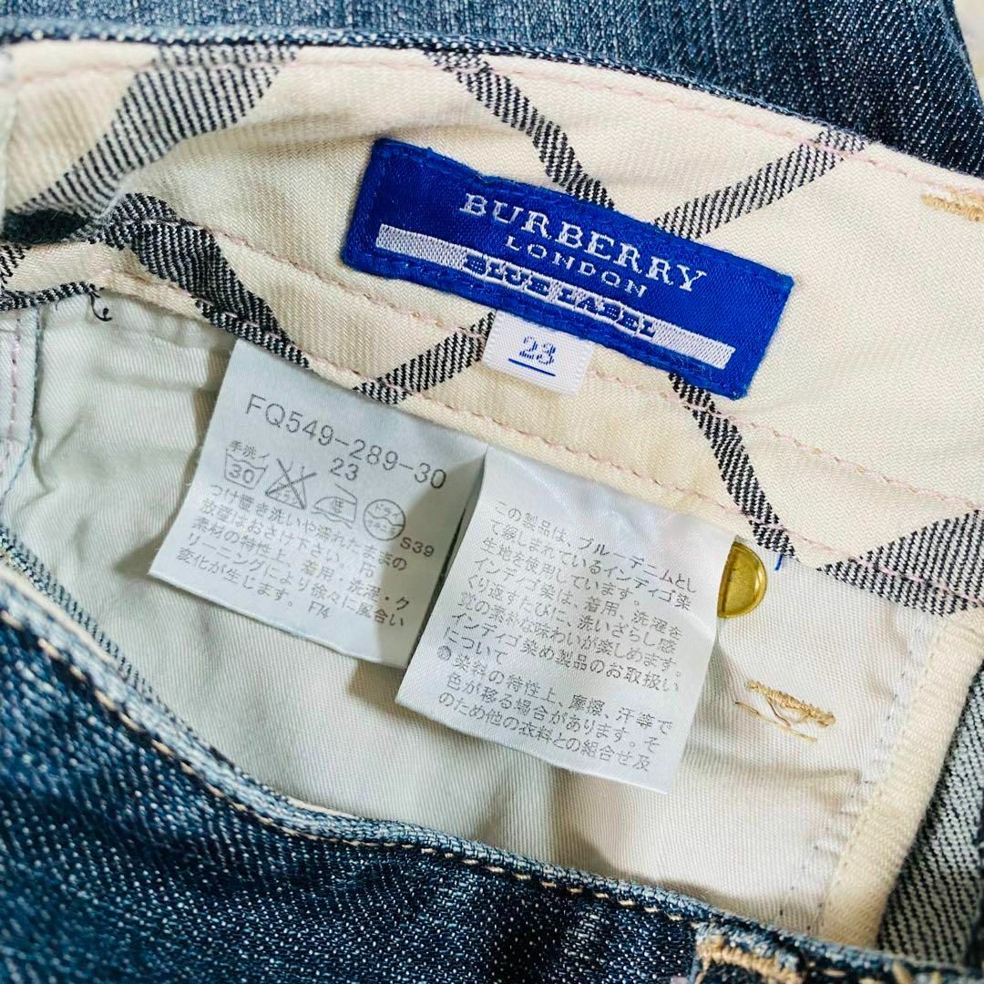 BURBERRY BLUE LABEL(バーバリーブルーレーベル)のBURBERRY バーバリー　デニムパンツ　クロップドパンツ　七部丈　チェック柄 レディースのパンツ(クロップドパンツ)の商品写真