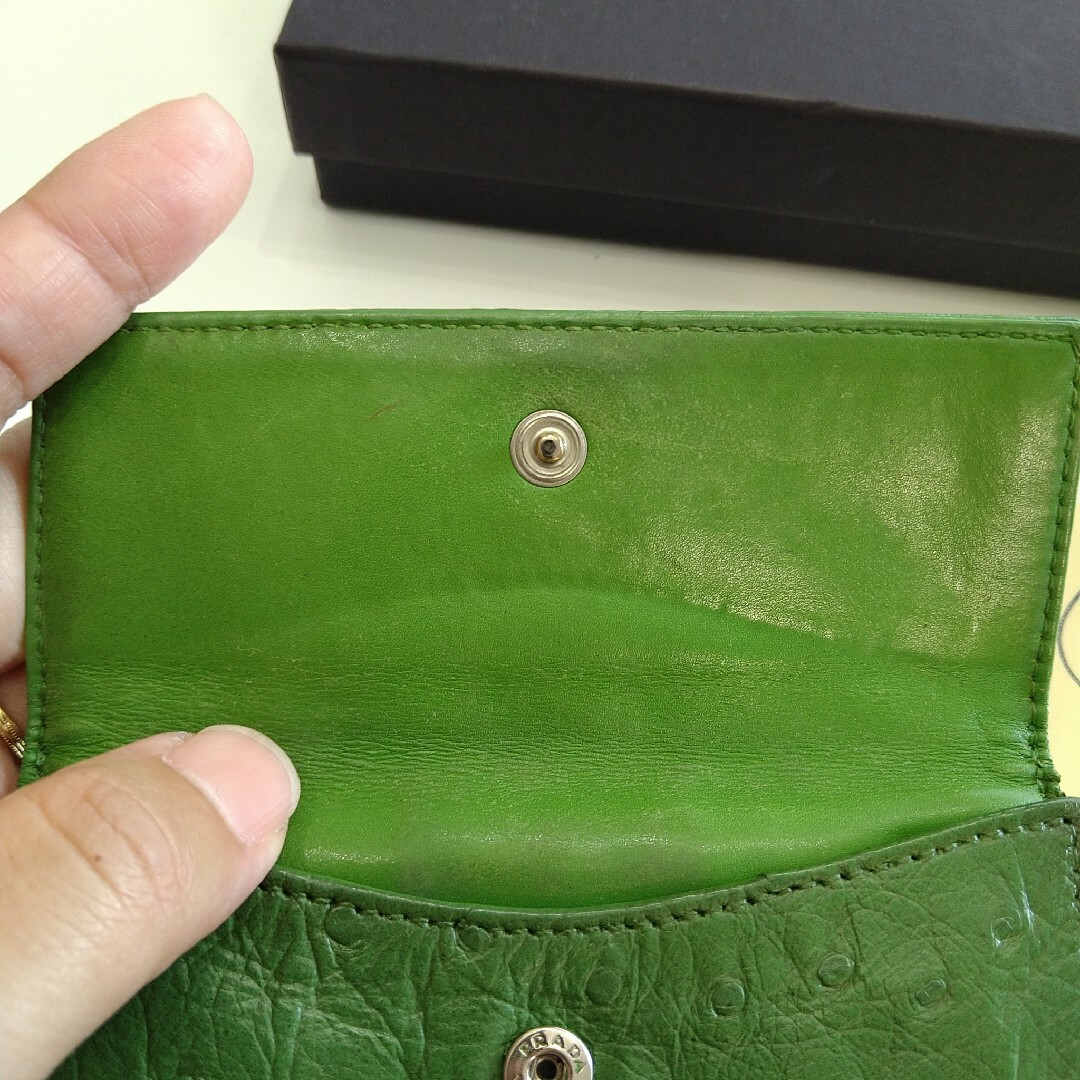 PRADA(プラダ)のPRADA　プラダ　2つ折り財布 レディースのファッション小物(財布)の商品写真