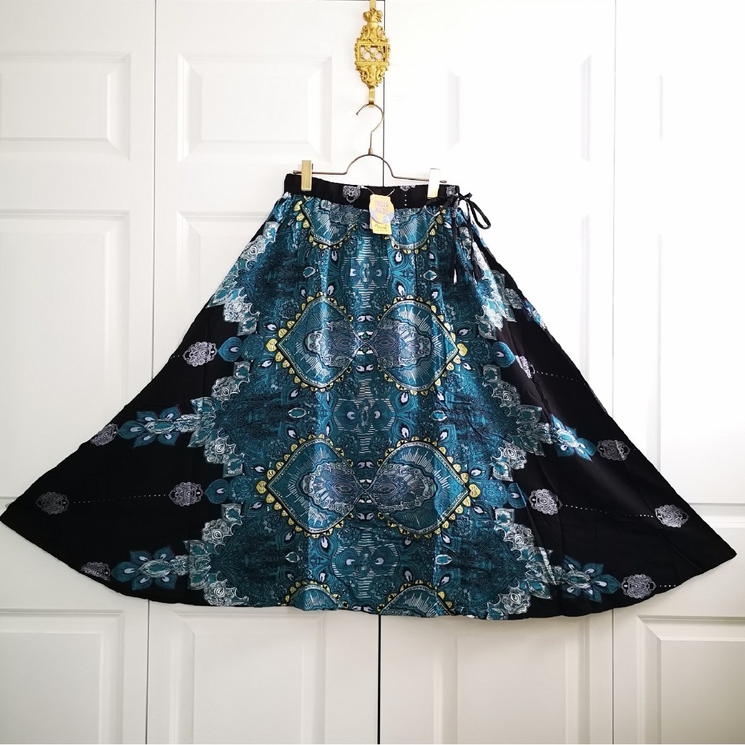 チャイハネ(チャイハネ)の新品タグ付きチャイハネエスニックロングスカートオリエンタルモロッカンラジャスタン レディースのスカート(ロングスカート)の商品写真