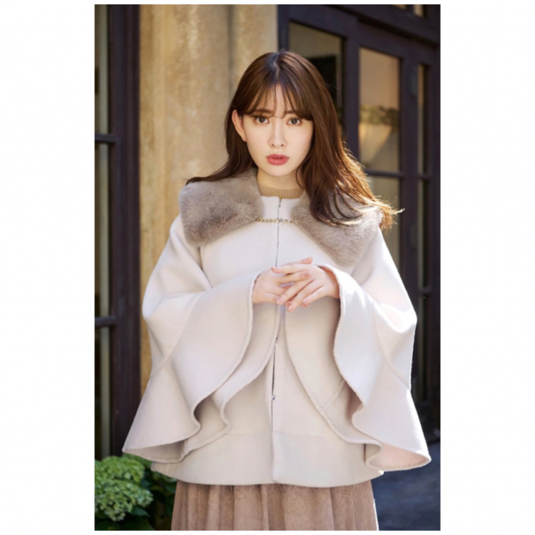 Her lip to(ハーリップトゥ)の【本日限定値下】Convertible Faux Fur Tippet Coat レディースのジャケット/アウター(ポンチョ)の商品写真