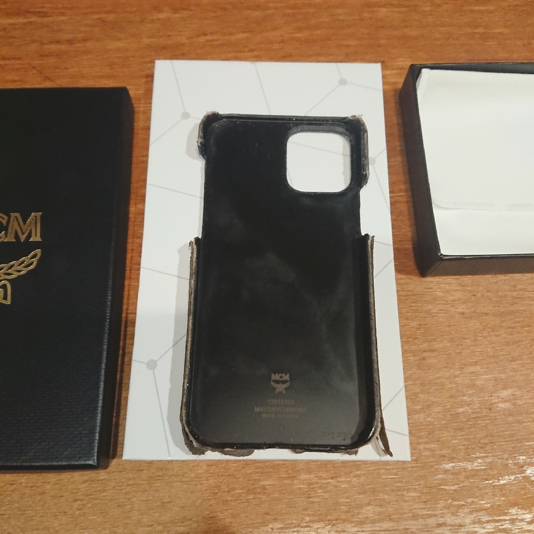 MCM(エムシーエム)の【即購入◎】MCM iPhone 12 スマホケース スマホ/家電/カメラのスマホアクセサリー(iPhoneケース)の商品写真