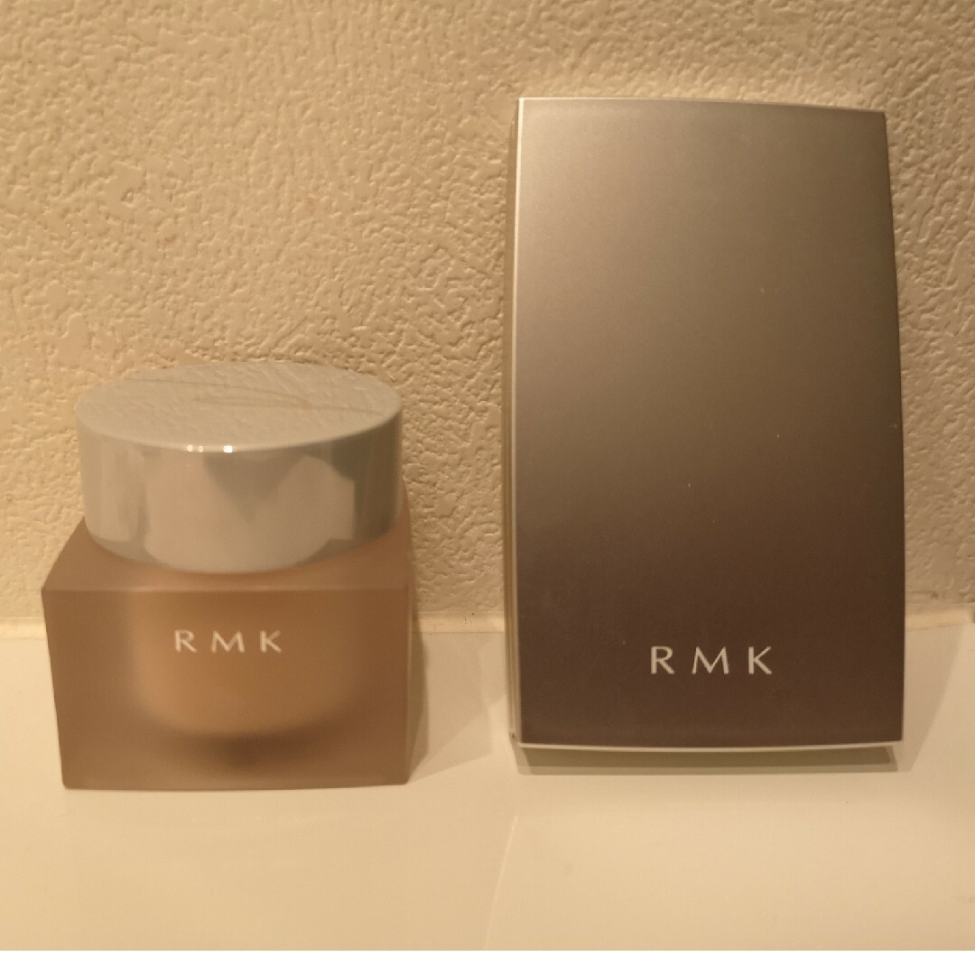 RMK(アールエムケー)のko様専用。RMK クリーミィファンデーション EXとパウダー コスメ/美容のベースメイク/化粧品(ファンデーション)の商品写真