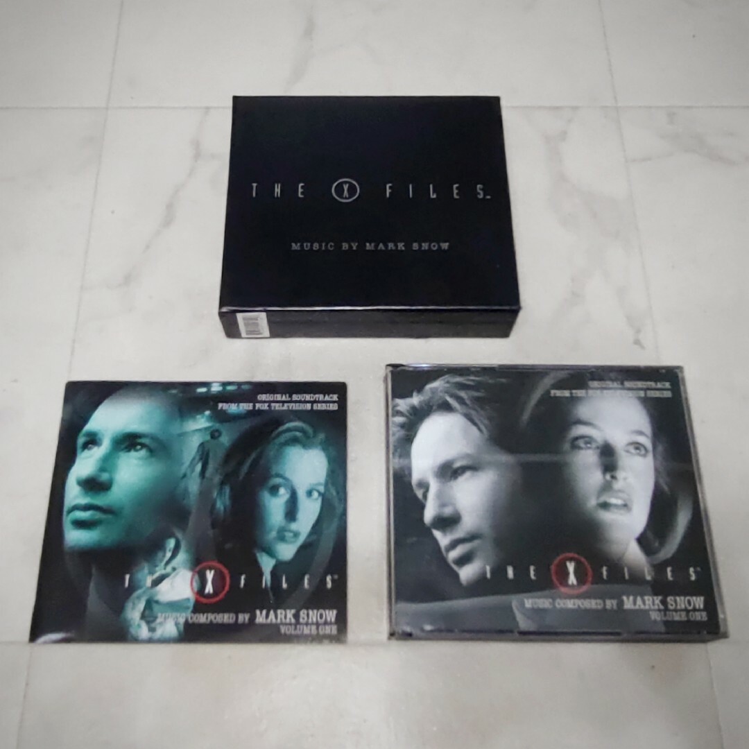 THE X-FILES VOLUME ONE 4CD