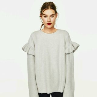 ザラ(ZARA)の今季未使用　ZARA　フリル付きソフトスウェットシャツ(Tシャツ(長袖/七分))