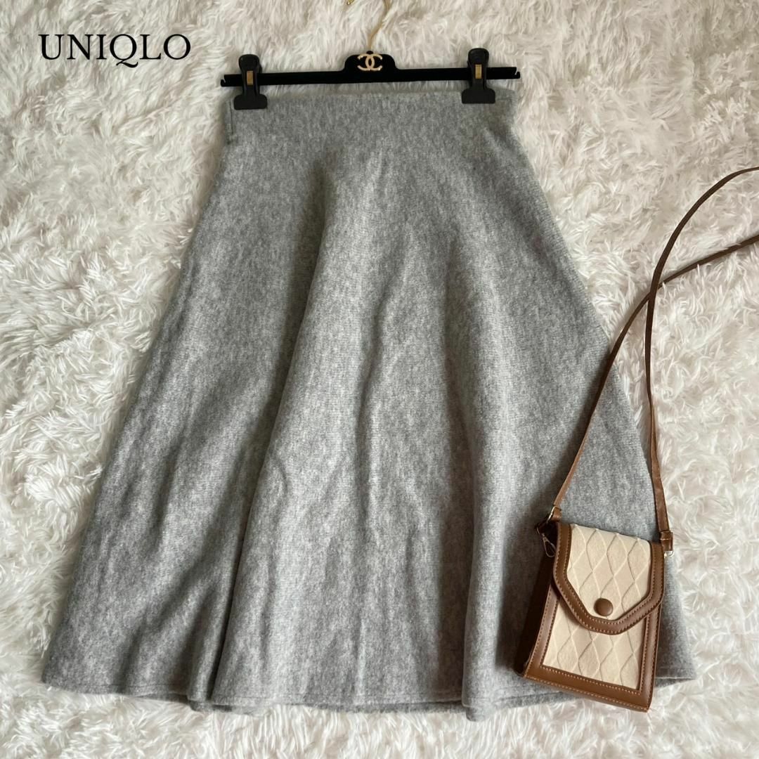 UNIQLO(ユニクロ)の【美品♡】　ユニクロ　上質ウールブレンド　リラックスフレアスカート　グレー　M レディースのスカート(ひざ丈スカート)の商品写真