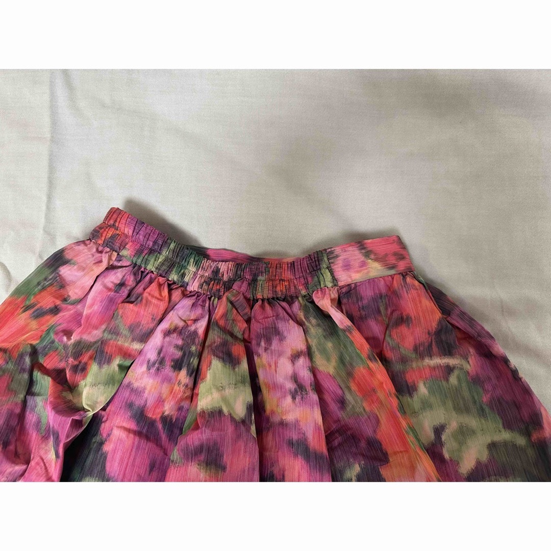 Drawer(ドゥロワー)の専用 ドゥロワー フラワープリント タフタ スカート36 新品未使用 レディースのスカート(ロングスカート)の商品写真