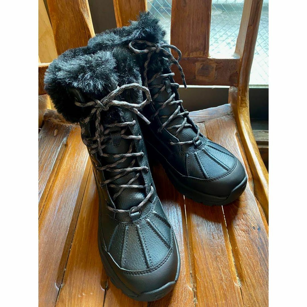 完売。。。。VERY掲載・激レア✨24✨防水防寒✨UGG✨ヨセ フラッフ ブーツ