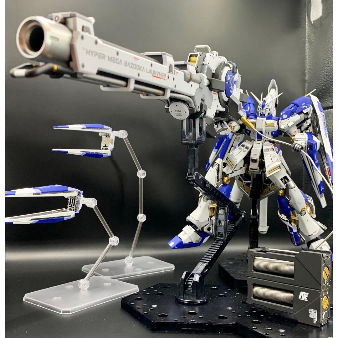 ガンプラ 完成品 RG HI-νガンダム フレーム 全塗装 改修 1/144 - 模型