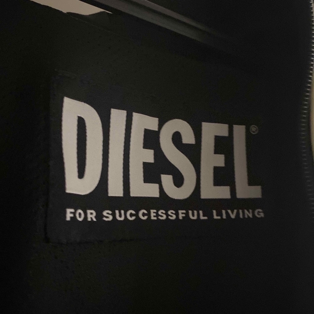 DIESEL(ディーゼル)のdiesel ウィンドブレーカー メンズのジャケット/アウター(ナイロンジャケット)の商品写真