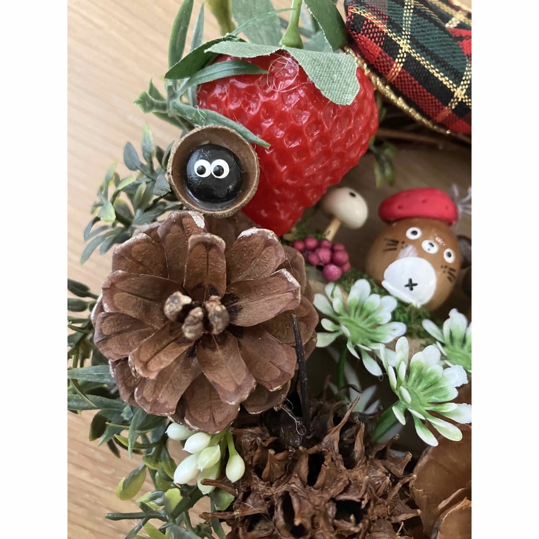どんぐりアート ハンドメイド いちごのリースの通販 by RIA's どんぐりアート ハンドメイド いちごのリースの通販 by RIA's