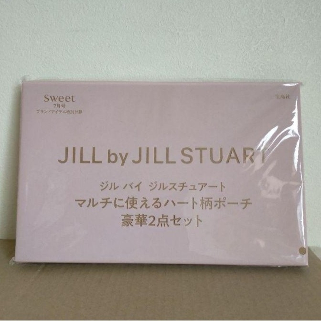 JILL by JILLSTUART(ジルバイジルスチュアート)の【新品未開封】sweet 付録 ジルスチュアート ハート柄ポーチ2点セット レディースのファッション小物(ポーチ)の商品写真