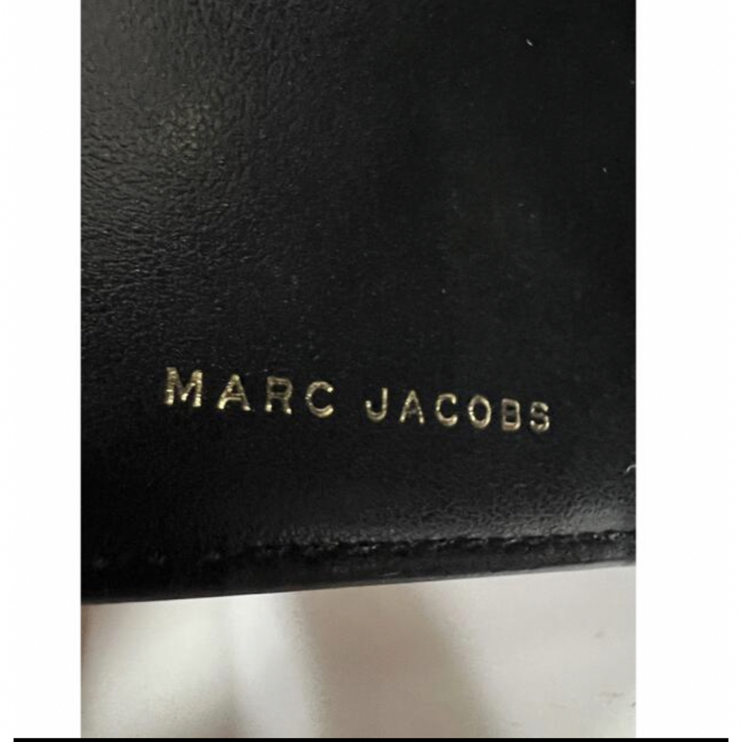 MARC JACOBS(マークジェイコブス)の未使用タグ付き　マークジェイコブス　ミニ　ウォレット　ブラック　値下げ レディースのファッション小物(財布)の商品写真