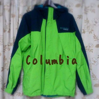 コロンビア(Columbia)の【送料込】Columbia アウター(ブルゾン)