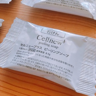セルニュー(Cellnew)のcellnew+ セルニュープラス ピーリングソープ（石鹸） 170g(洗顔料)