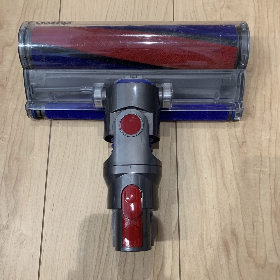 Dyson(ダイソン)のv8 ヘッド　ジャンク品 スマホ/家電/カメラの生活家電(掃除機)の商品写真