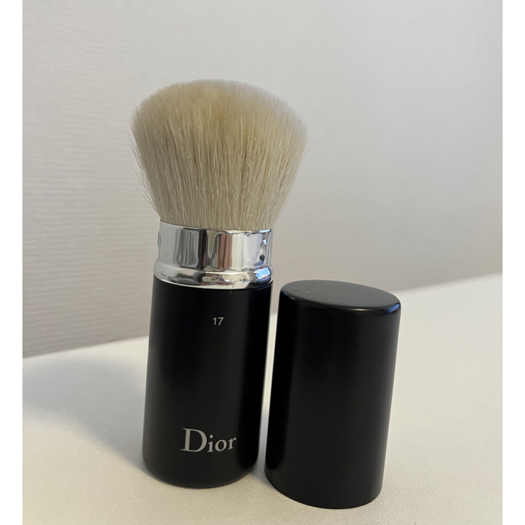 Dior(ディオール)のDior バックステージ カブキ ブラシ コスメ/美容のメイク道具/ケアグッズ(ブラシ・チップ)の商品写真