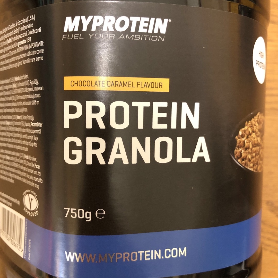 MYPROTEIN(マイプロテイン)のマイプロテンイン　プロテイングラノーラ　チョコレートキャラメル　750g 食品/飲料/酒の健康食品(プロテイン)の商品写真