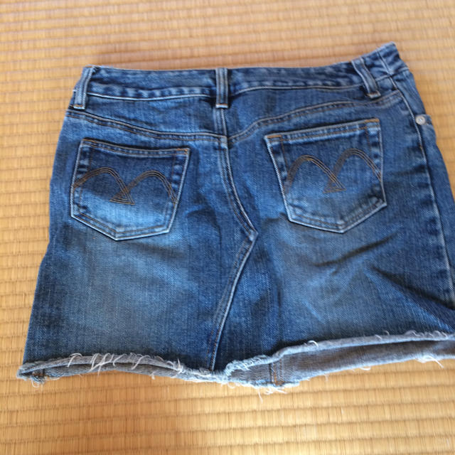 スタッズビジューデニムスカート レディースのスカート(ミニスカート)の商品写真