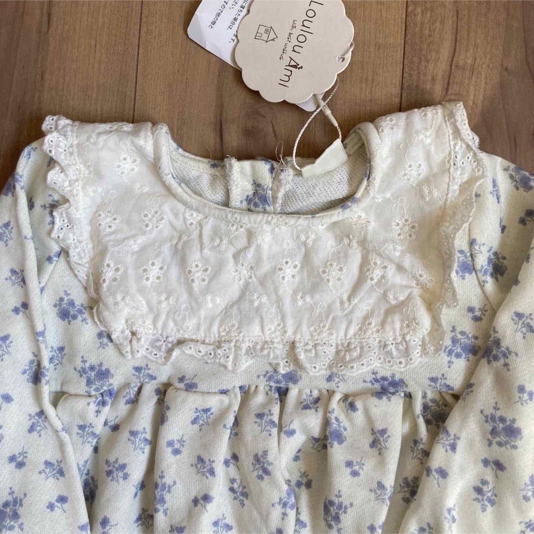 しまむら(シマムラ)の新品　100サイズ　トップス　花柄 キッズ/ベビー/マタニティのキッズ服女の子用(90cm~)(Tシャツ/カットソー)の商品写真