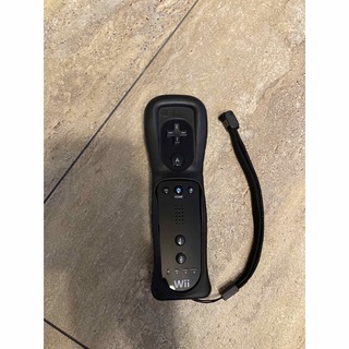 ウィーユー(Wii U)のWiiリモコン　黒(家庭用ゲーム機本体)