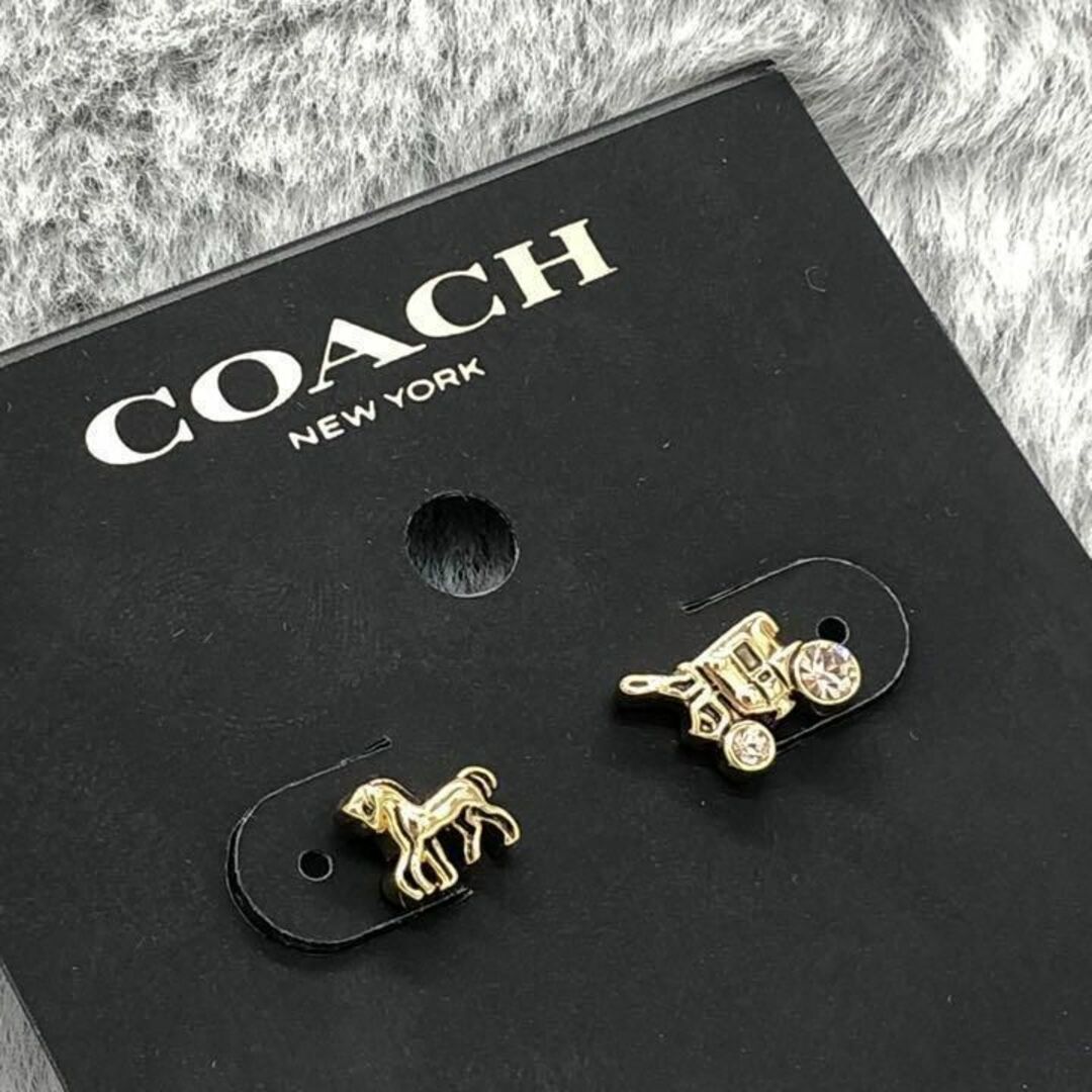 COACH(コーチ)の⭐COACH⭐コーチ⭐新品 両耳ピアス ホース&キャリッジ レディースのアクセサリー(ピアス)の商品写真
