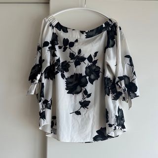 フレイアイディー オフショルダー トップスの通販 900点以上 | FRAY ...