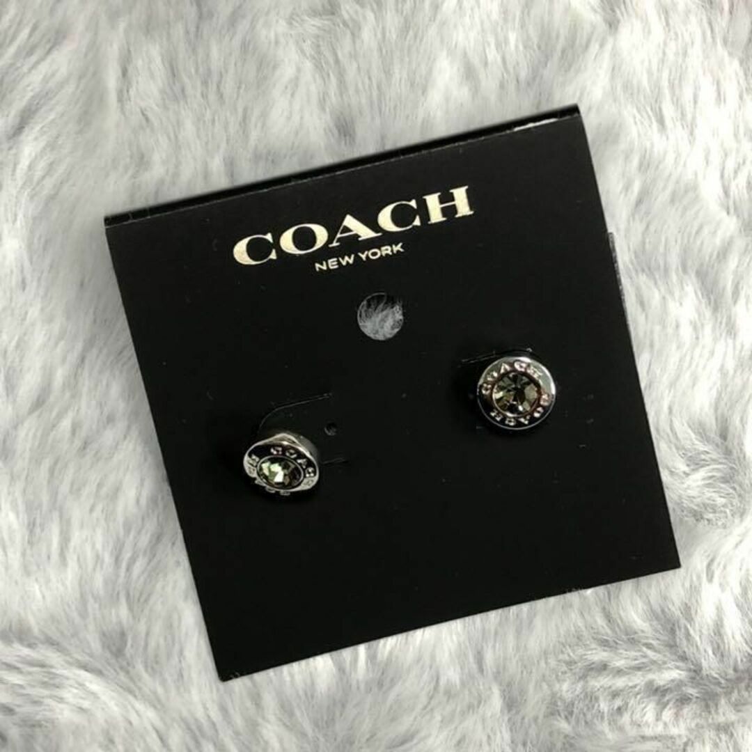 COACH(コーチ)の⭐coach⭐コーチ⭐メタルシルバーピアス 新品 両耳 レディースのアクセサリー(ピアス)の商品写真