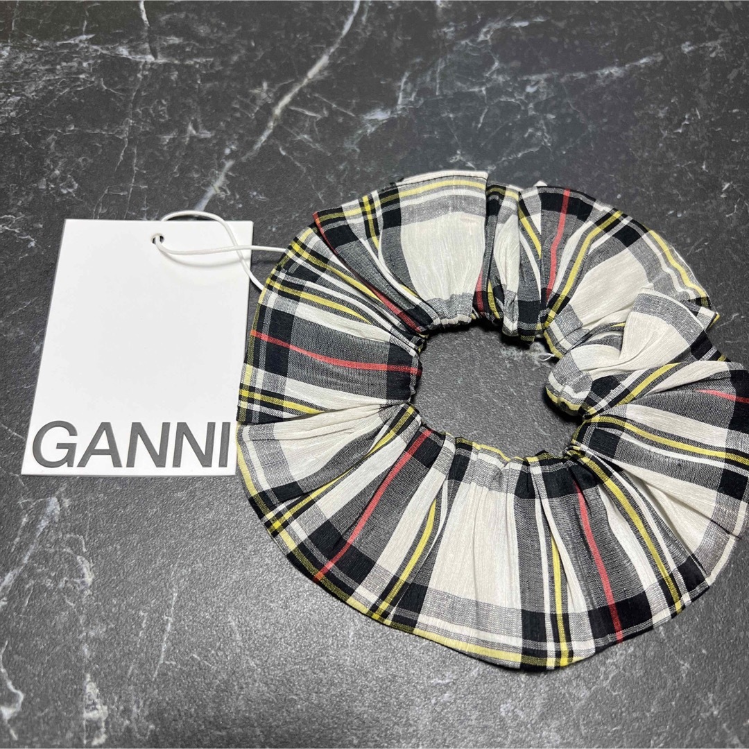 新品未使用 大人気！ GANNI チェック柄 シュシュ