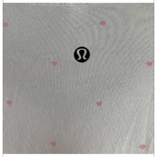 ルルレモン(lululemon)の★lululemon★ルルレモン ヨガ Tシャツ ピンク ハート？ドット？ 白T(ヨガ)