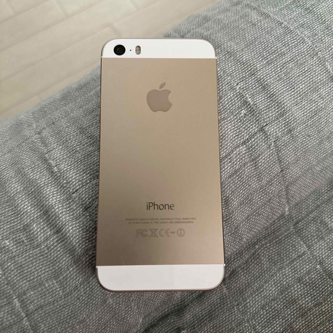 iPhone(アイフォーン)のiPhone5s スマホ/家電/カメラのスマートフォン/携帯電話(スマートフォン本体)の商品写真