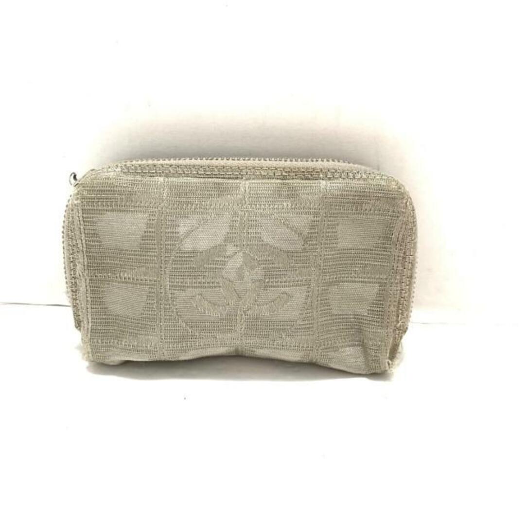 CHANEL - シャネル ポーチ ニュートラベルラインの通販 by ブラン
