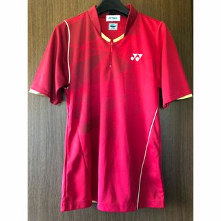 ヨネックス(YONEX)の【送料込】YONEX ヨネックス バドミントン 半袖シャツ レッド メンズ SS(バドミントン)